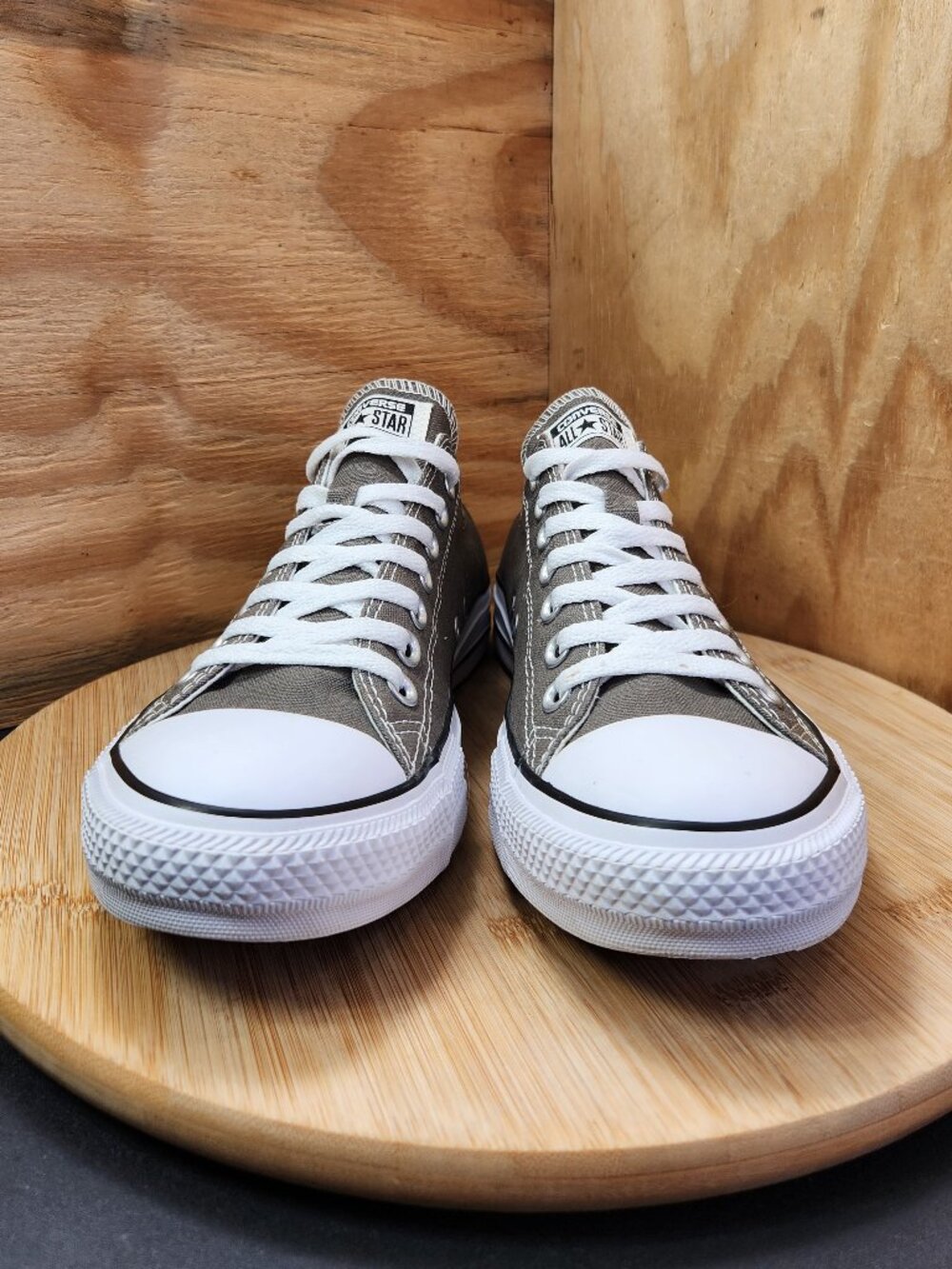 Converse Chuck Taylor All Star OX Womens Gray Low Top Sneakers Size 11 - Picture 2 of 9